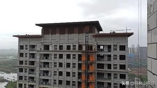 楼层装修发现厨房墙面有点歪