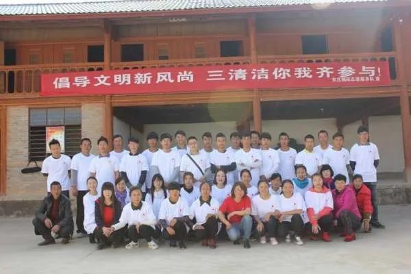 女子照顾同村20多位老人20年，是什么信念支撑着她？