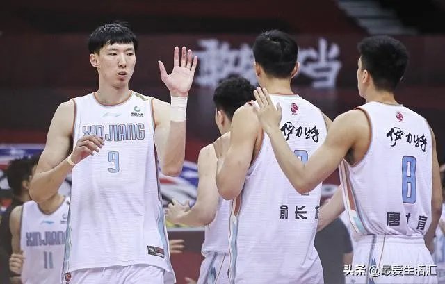 首钢和新疆队比赛中，得分状态最好的林书豪在末节坐冷板凳，这是怎么回事？