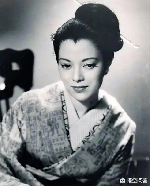 李香兰到底是中国人还是日本人？