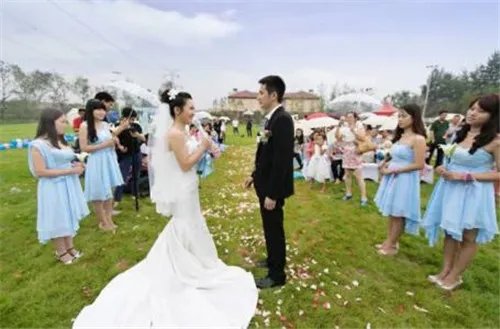 伴娘需要做什么  伴娘必须牢记的十大任务