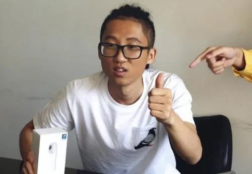 池子为何会离开笑果文化?