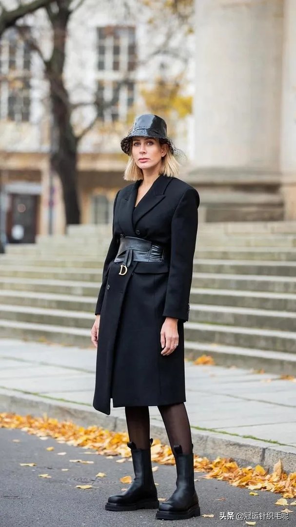 有哪些设计简单上身有气质的女装品牌？