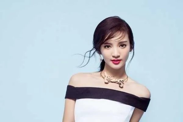 之前爆出董又霖和自己女神金晨在一起，为什么短短几天之内又爆分手？