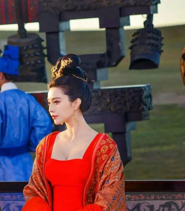 马苏在最新一期《国家宝藏》扮杨贵妃惊艳四座，哪些女明星扮过杨贵妃？