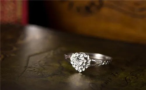 买铂金戒指哪个牌子好 2017铂金戒指价格一览表