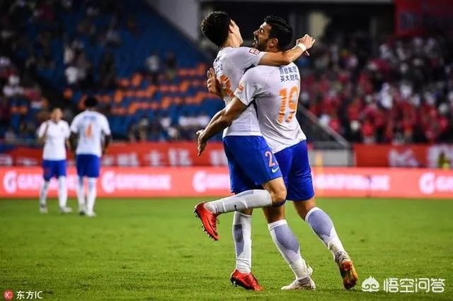 中超第17轮，小克鲁伊夫首秀，鲁能2-0重庆继续紧追国安，如何评价这场比赛？