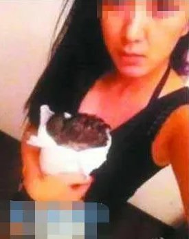 北京一女子晒吃熊掌照真的没事吗?