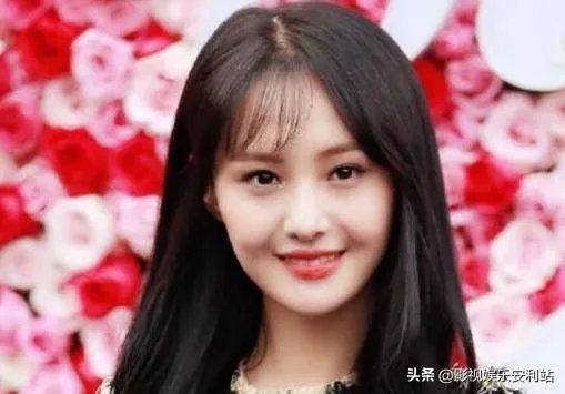 郑爽直播事件，是职业素养问题，还是真性情使然？