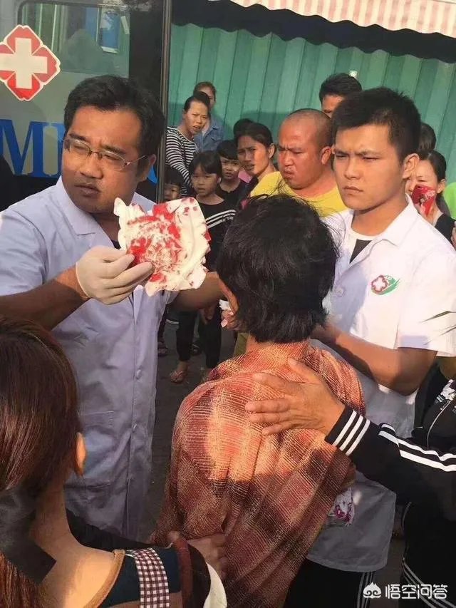 三亚保洁员拖地弄脏女子鞋被打破头，你怎么看？