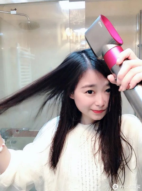 从开箱到使用,实测戴森卷发棒的使用效果