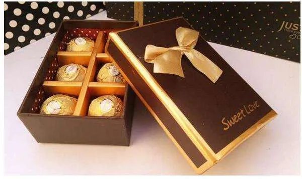 给女朋友买什么礼物好 第一次送女朋友什么礼物好