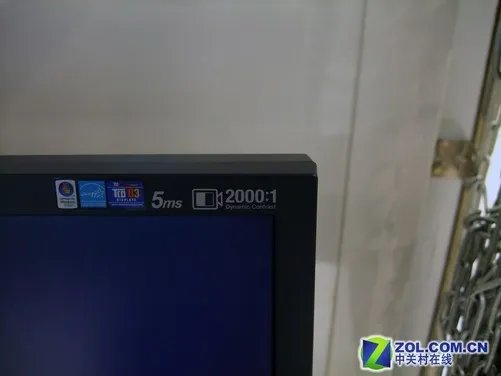 性能升级! 三星940BW+显示器全面解析