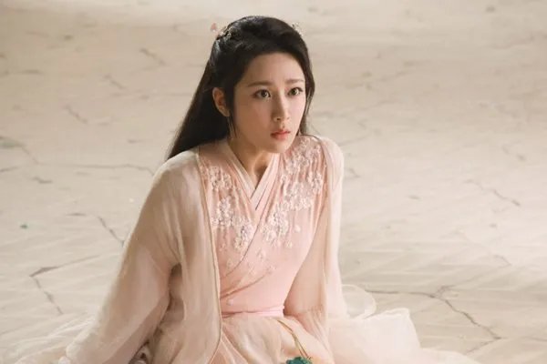 杨紫与欢瑞世纪合约到期不续约，今后将何去何从？