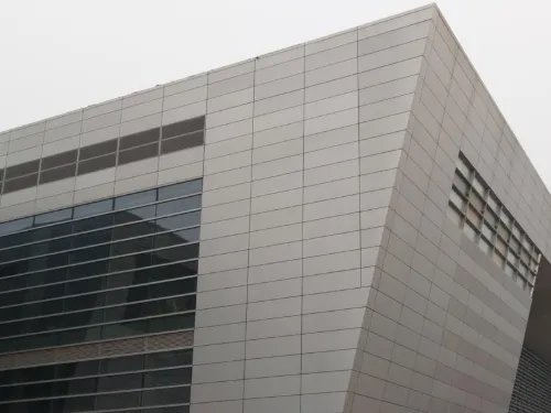 铝单板幕墙属于金属幕墙吗