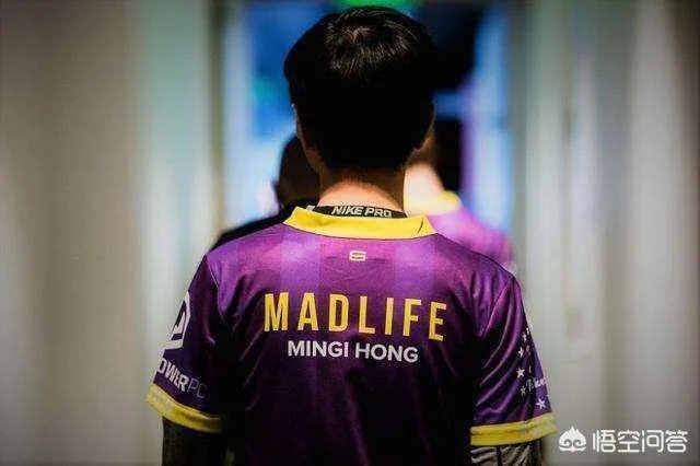 为什么游戏圈里的人说天才ad比说天才辅助相对多一些呢？