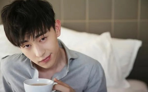 上海戏剧学院出过哪些明星“校草”？