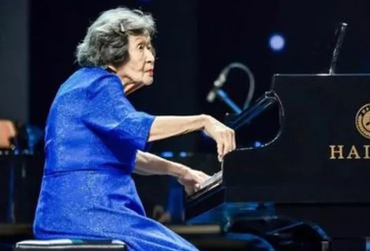 钢琴家巫漪丽为什么不复婚？