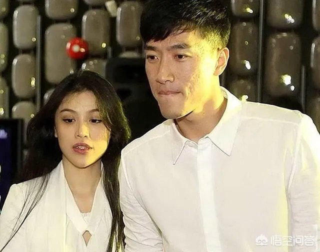 520张继科换头像，张继科景甜疑似分手?曾经甜蜜恩爱的明星为何最后会分道扬镳？