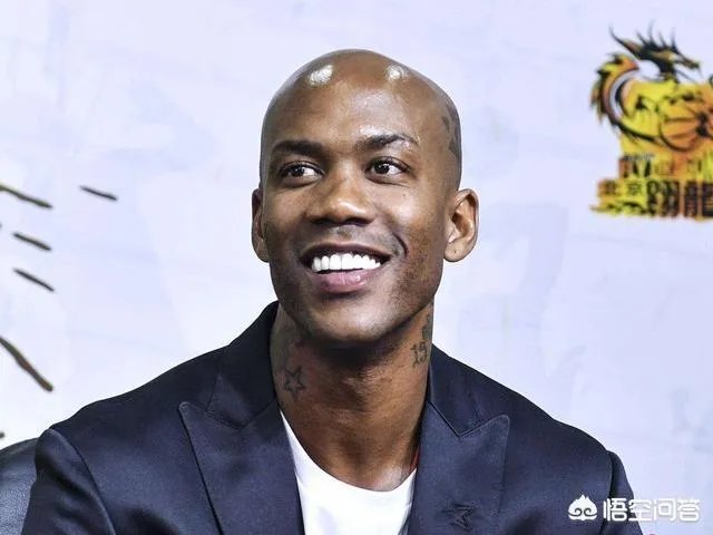 马布里当教练后，首钢的球员谁会第一个投奔到北控？