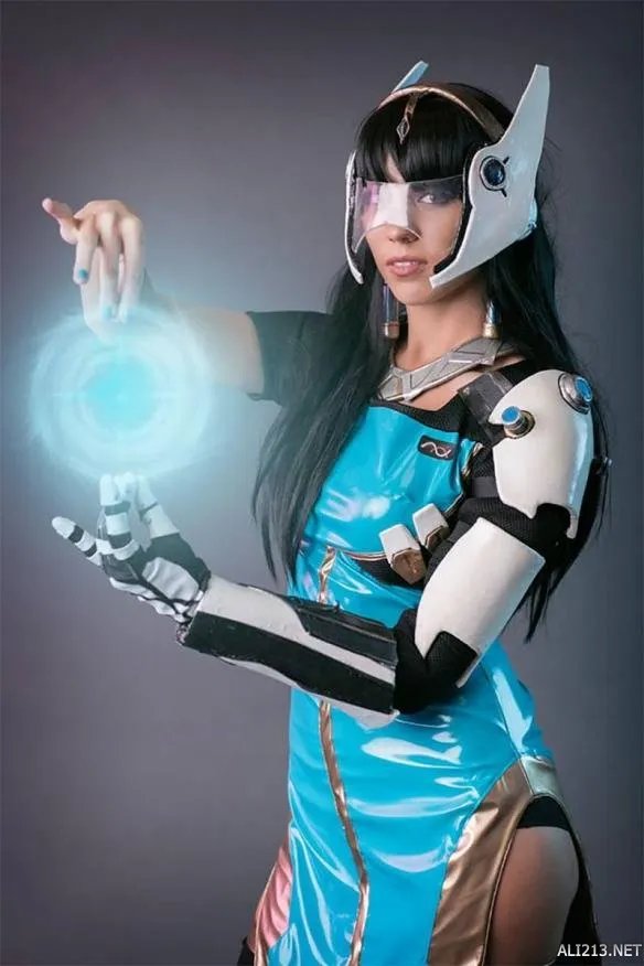 大屁股谁人不爱？《守望先锋》超神级Cosplay图赏