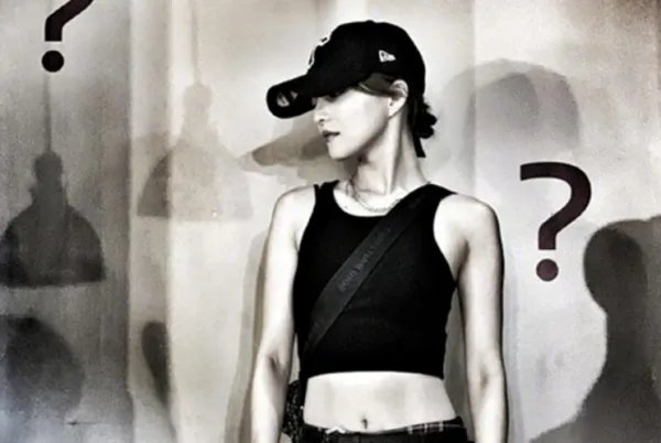 张韶涵发问号，这到底是个什么梗？