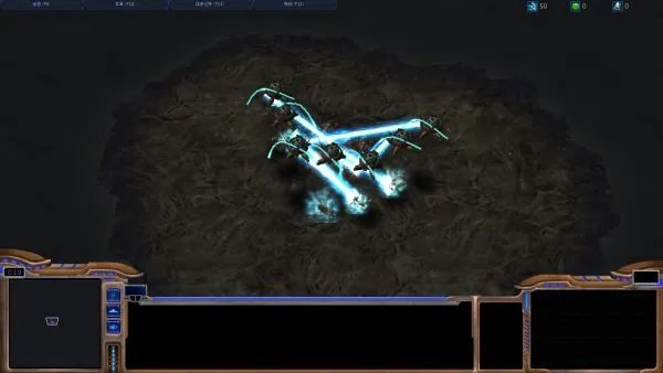 SC2地图编辑器问题：如何互换两个单位的武器如吧定点防御靶机的攻击换成航母的小飞机的光束