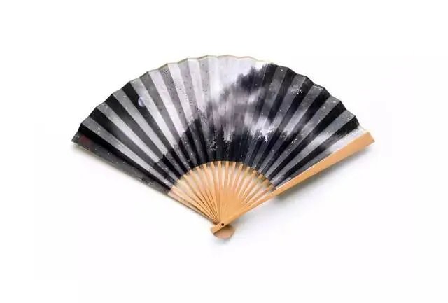 小心，画中有妖气！