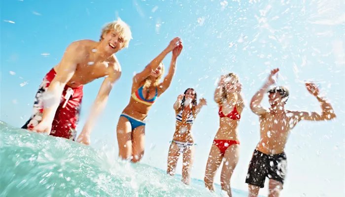 泳衣是什么面料做的 泳衣一般是什么面料