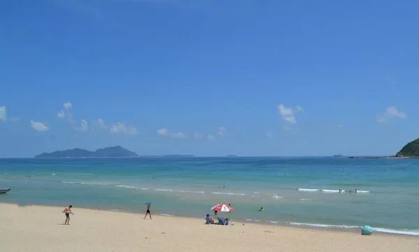 西冲好玩还是杨梅坑好玩