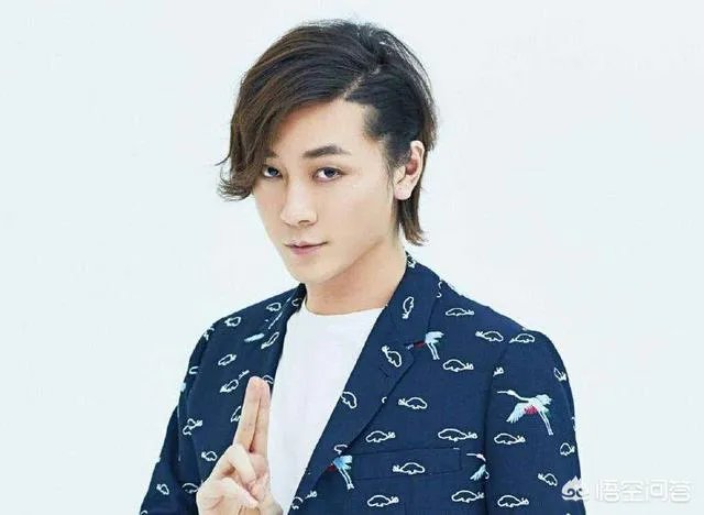 张大仙直播间违规，粉丝直接把斗鱼app刷到了1星您怎么看？