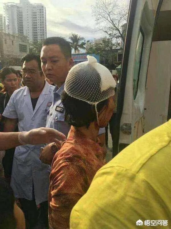 三亚保洁员拖地弄脏女子鞋被打破头，你怎么看？