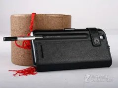 高端商务智能3G机 摩托罗拉MT720欲破3K