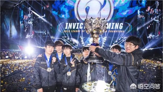 英雄联盟Rookie照片上综艺被认错，关晓彤一句话受到玩家吐槽，到底怎么回事呢？