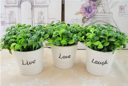 婚房卧室装修效果图欣赏　15平米婚房装扮彰显浪漫气息