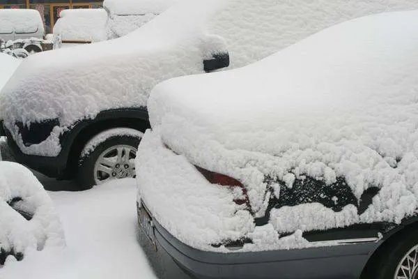 氛围感拉满!西安迎来今冬初雪,此次寒潮为什么来的这么急?