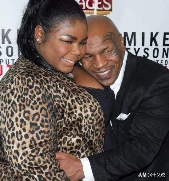 假如拳王泰森和武僧一龙拳击比赛，武僧一龙能支撑几个回合？