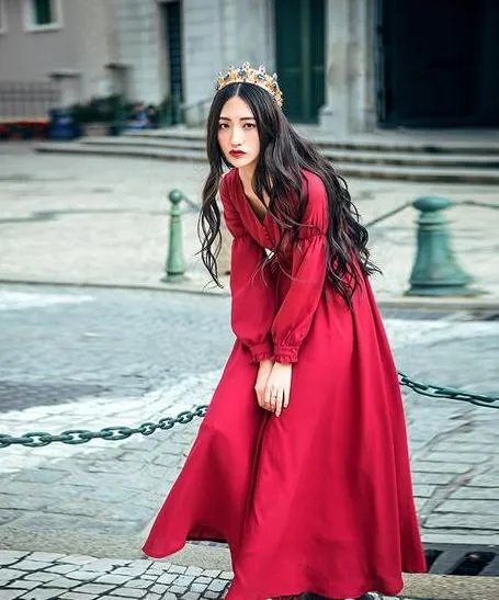 秋季时尚连衣裙  女装新款连衣裙时尚搭配