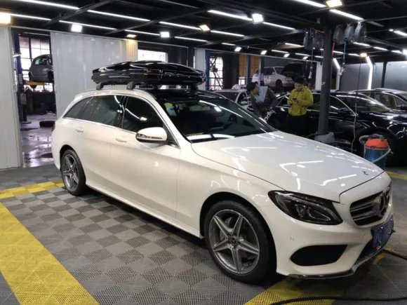 奔驰C200报价是多少？目前值得入手么？