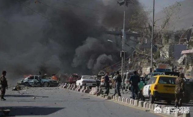 打不赢就谈判，美防长抵达阿富汗，塔利班会放下武器投降吗？