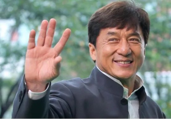 拥有北京四合院的三位明星，除了成龙，你还想到了谁？