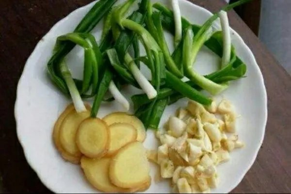 清汤火锅底料有怎样的做法？