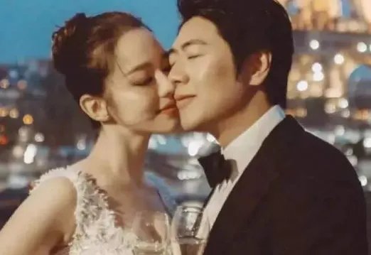 郎朗宣布吉娜怀孕，为何怀孕后的她身材还是如此纤细？