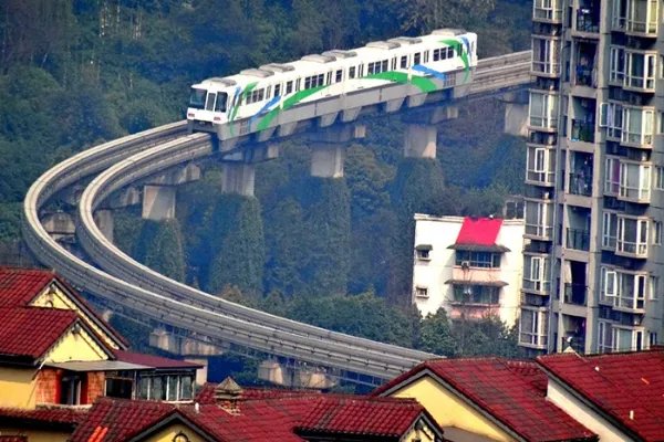 重庆现在为什么不修轻轨，修这么多地铁呢？