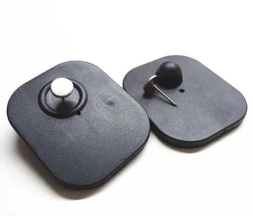 一秒钟打开防盗扣的方法 衣服为什么要装防盗扣