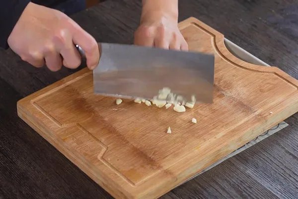 酸辣鸡爪的做法 怎么做酸辣鸡爪好吃