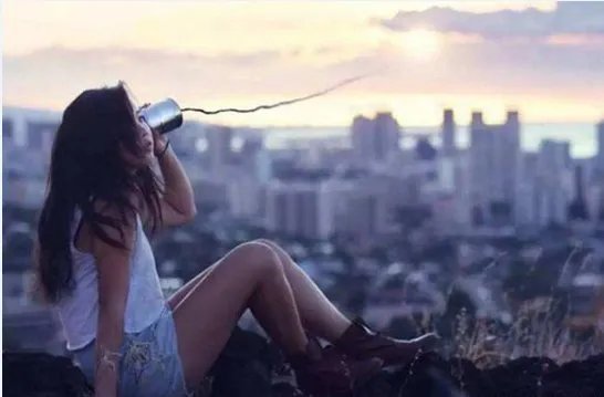 孟美岐曾在明日之子被“划水怪”气哭,努力的人会嫉妒幸运的人吗?