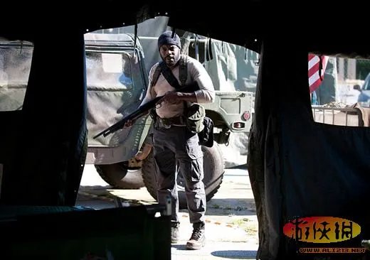 热门美剧《行尸走肉》第四季第一集新剧照发布