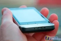 “传奇”依旧高人气 HTC Legend高价销售