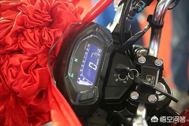 新幻影150和本田新大洲cbf150r哪个更适合入手？